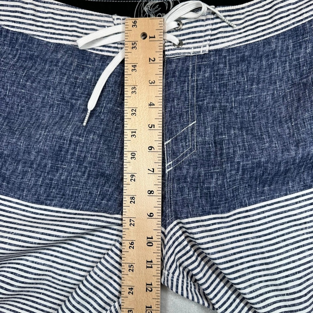 O'Neill Board Shorts Mens 32 Blue White‎ Red Striped Hyperfreak Swim Trunks - Picture 3 of 10